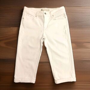 White Levi’s Cuffed Crop Stretch Jeans (Japan Release White Tag) - Size 6